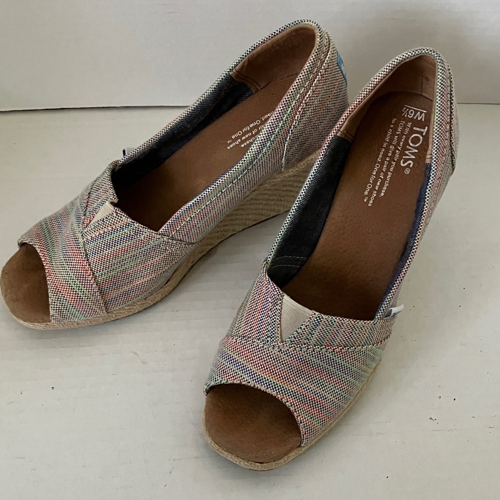 TOMS Women's Multicolor Espadrilles size 6.5